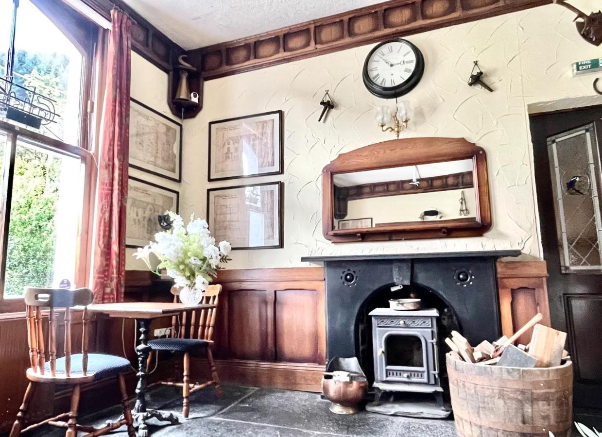 Hotel The Buckley Arms Dinas Mawddwy Exterior foto