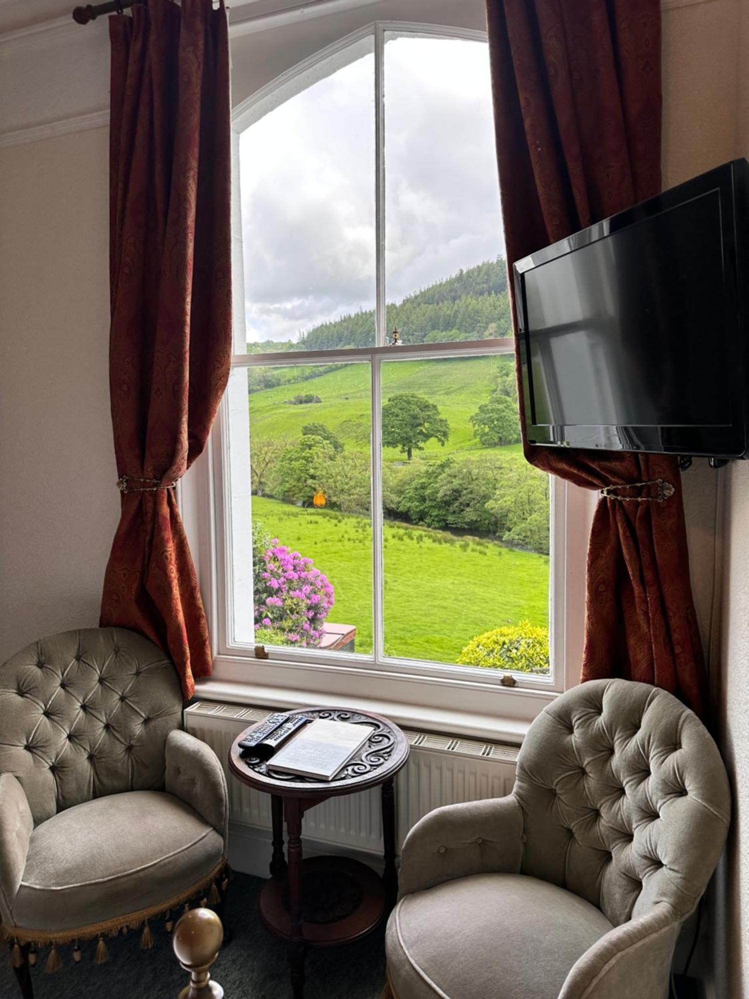 Hotel The Buckley Arms Dinas Mawddwy Exterior foto